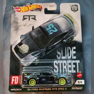 Hotwheels premium RTR Mustang